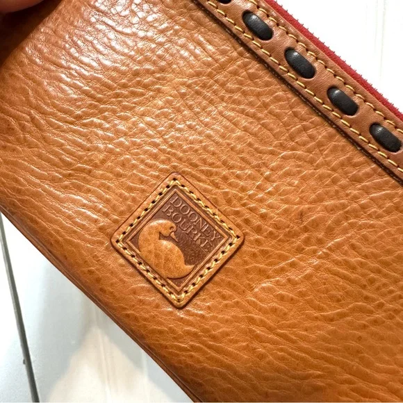 New Without Tags Dooney & Bourke Florentine Large Slim Wristlet Sachel - Picture 3 of 5